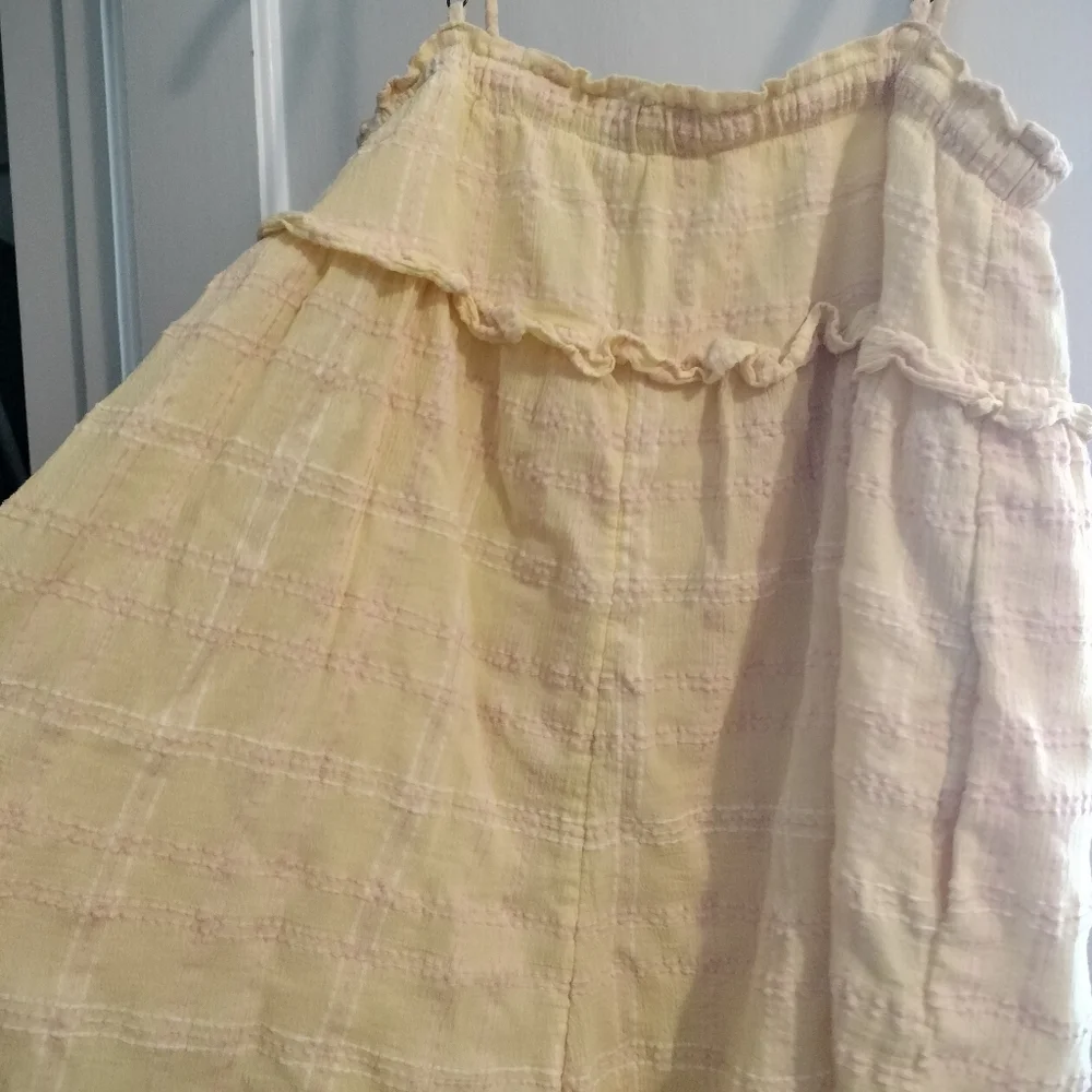 Urban Outfitters Ruffle Me Romper - Picture 3 of 7